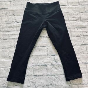Lululemon Leggings 4 | Black Cropped Athleisure Athletic Sporty